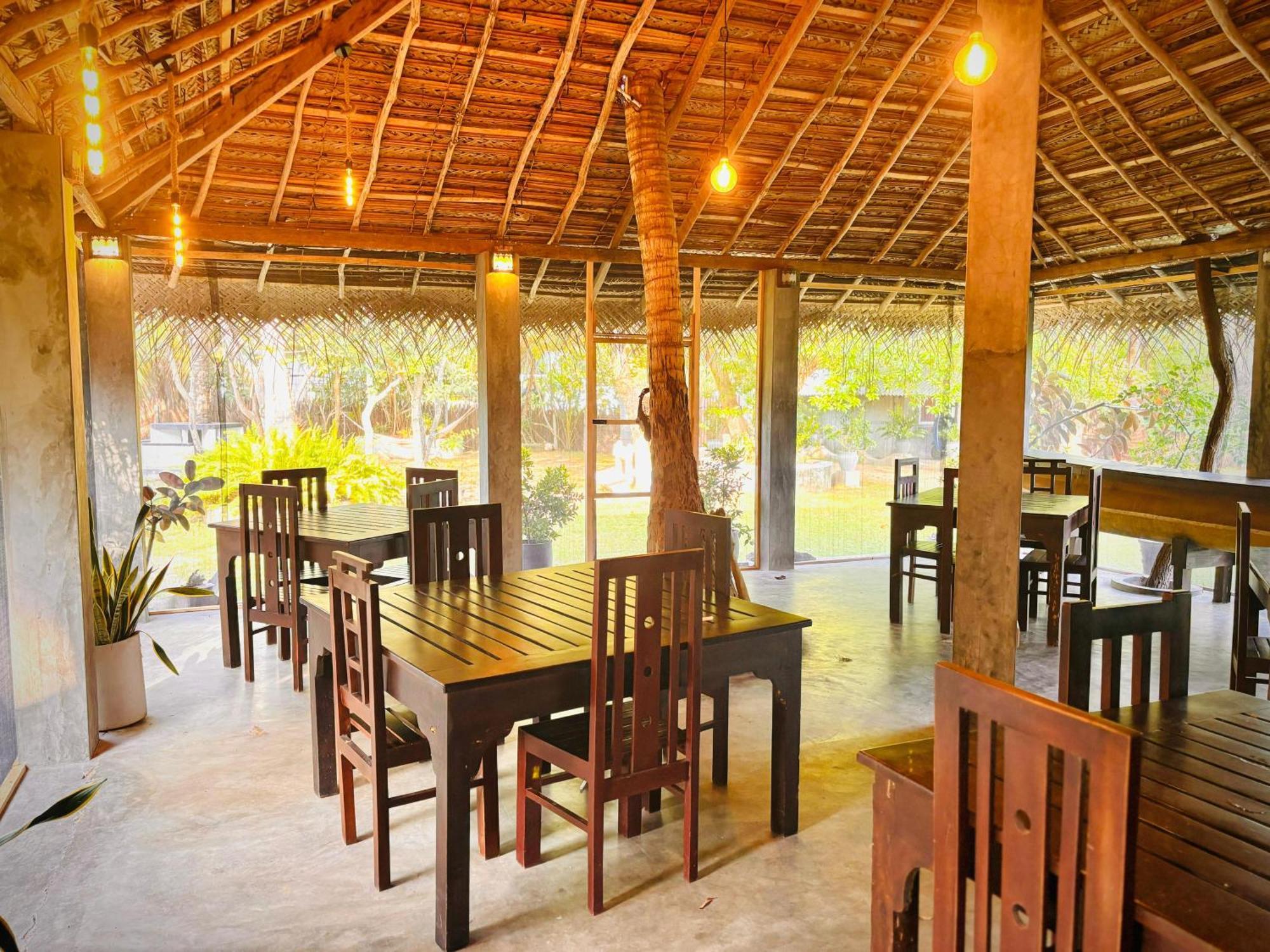 Werala Beach Resort Kalpitiya Bagian luar foto