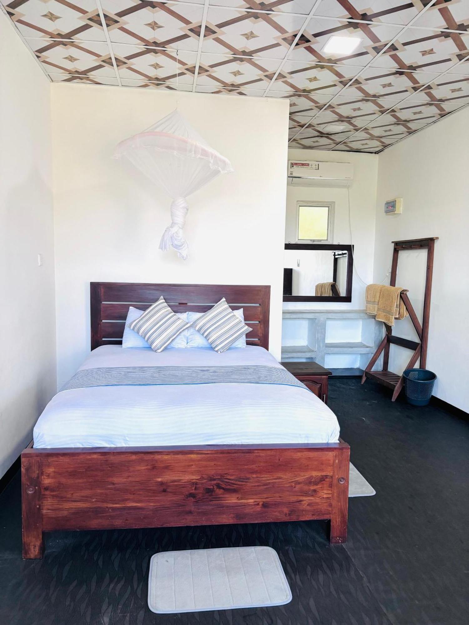 Werala Beach Resort Kalpitiya Bagian luar foto