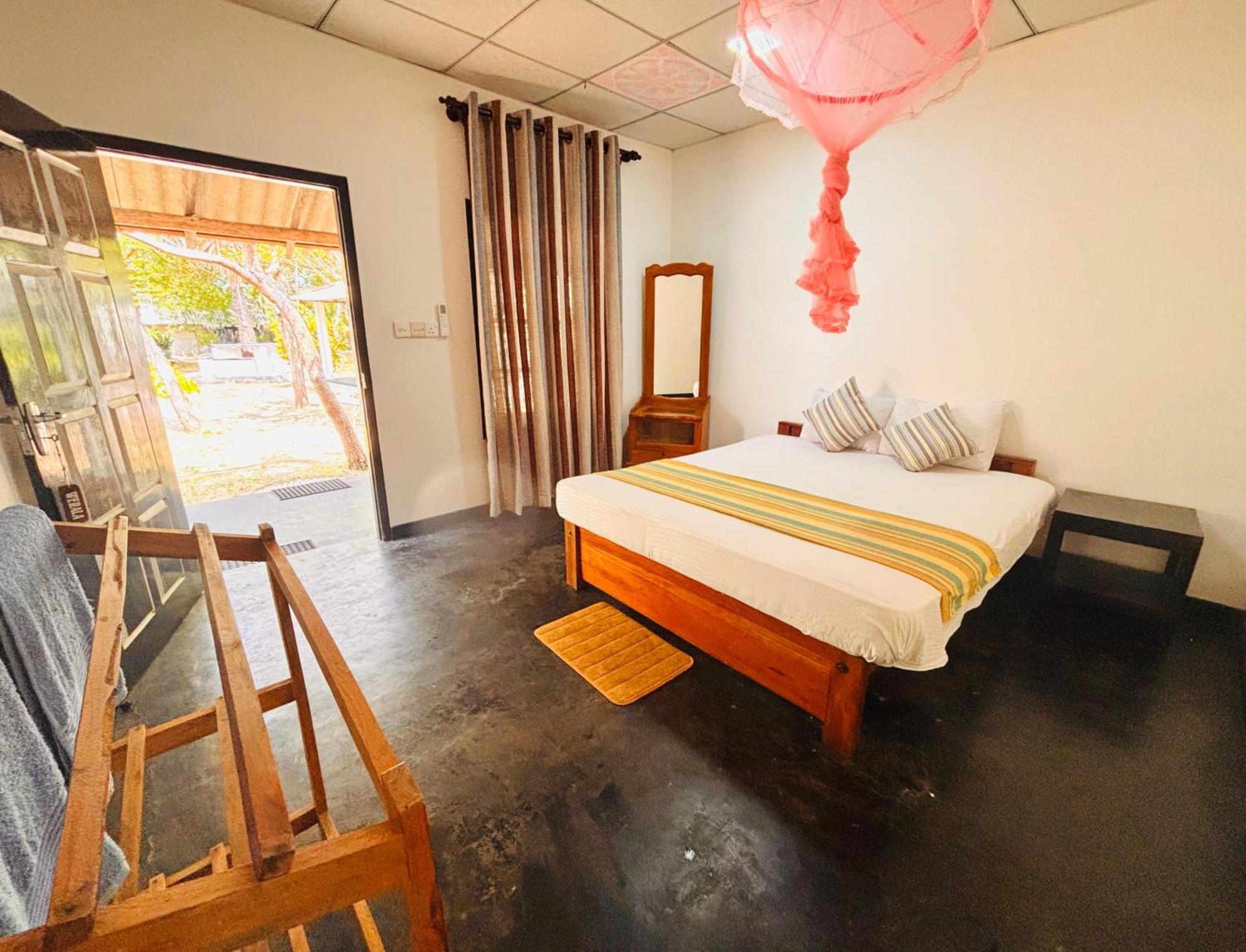 Werala Beach Resort Kalpitiya Bagian luar foto