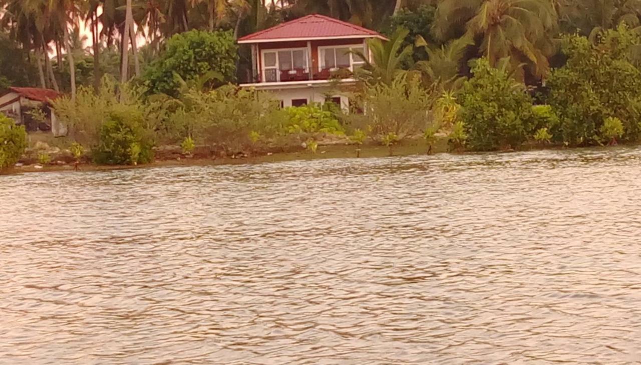 Werala Beach Resort Kalpitiya Bagian luar foto