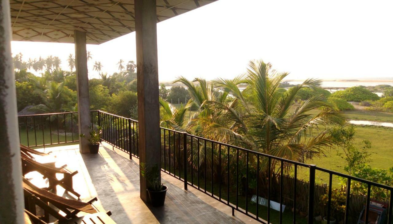 Werala Beach Resort Kalpitiya Bagian luar foto